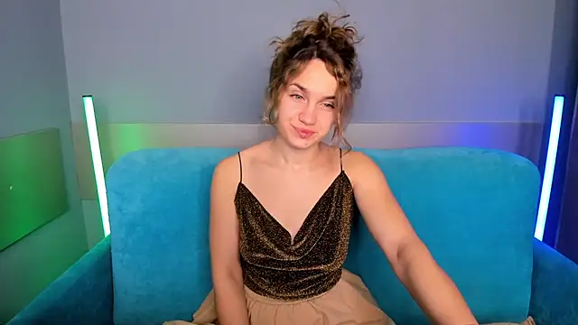 Snapshot of Milka_Blond chatting on 14, 1, 2025 Milka Blond online show from 14, 1, 2025