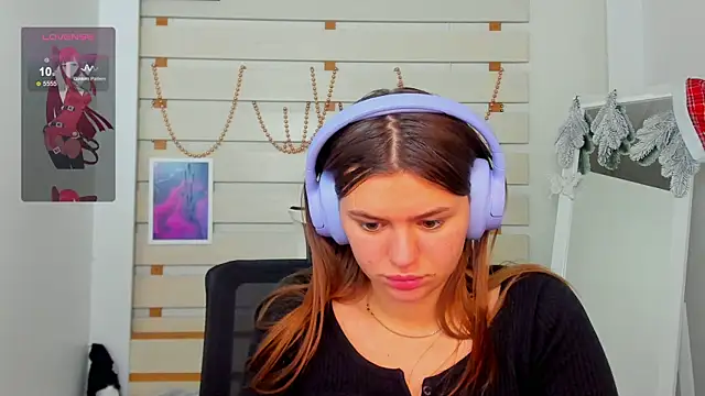 Josephine Kiss online show from 30, 12, 2024