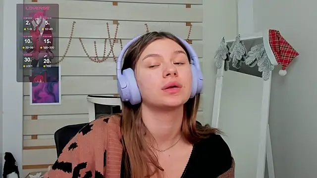 Josephine Kiss online show from 8, 1, 2025