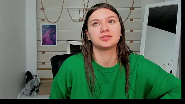 Josephine Kiss online show from 28, 1, 2025