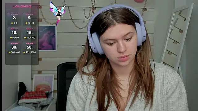 Josephine Kiss online show from 14, 3, 2025