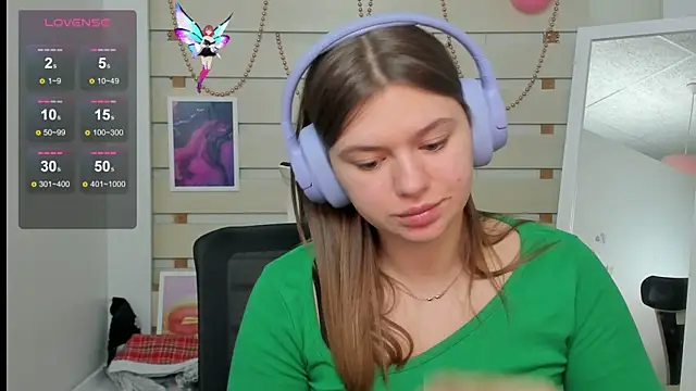 Josephine Kiss online show from 21, 3, 2025