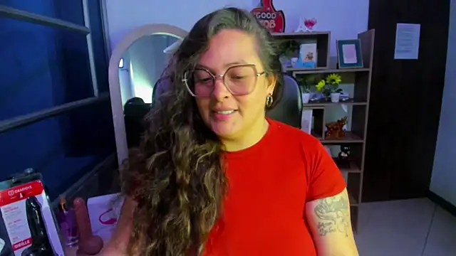 Snapshot of SaraThomso chatting on 30, 9, 2025 SaraThomso online show from 30, 9, 2025