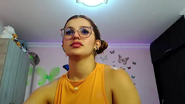 caroline jonson online show from 28, 9, 2025