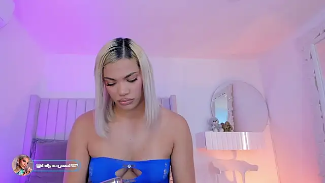 Shelynna azzul online show from 19, 2, 2026