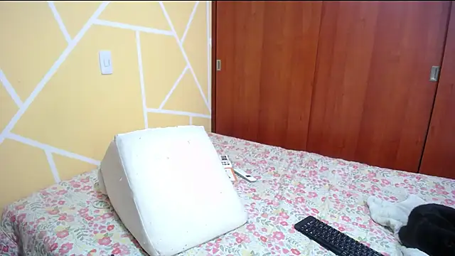 CrazyDirty Barbarian online show from 8, 3, 2025