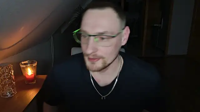 Snapshot of Relsxboy chatting on 4, 2, 2025 Relsxboy online show from 4, 2, 2025