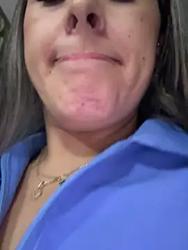 Snapshot of ALONDRAMILF chatting on 2, 2, 2025 ALONDRAMILF online show from 2, 2, 2025