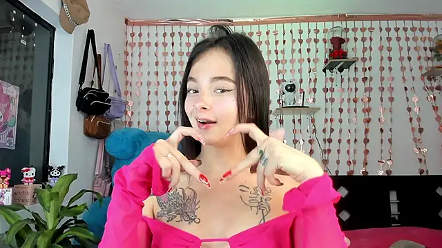 Snapshot of lucyy_tay chatting on 26, 9, 2025 lucyy tay online show from 26, 9, 2025