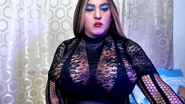 Snapshot of alessia_hot69 chatting on 12, 12, 2024 alessia hot69 online show from 12, 12, 2024