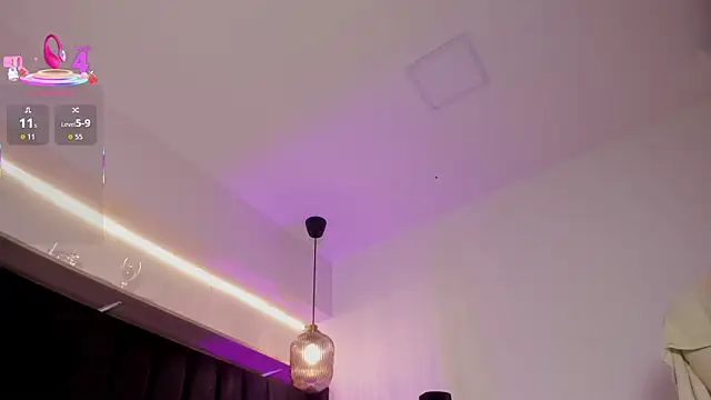 AllisonRoberts  online show from 14, 10, 2025