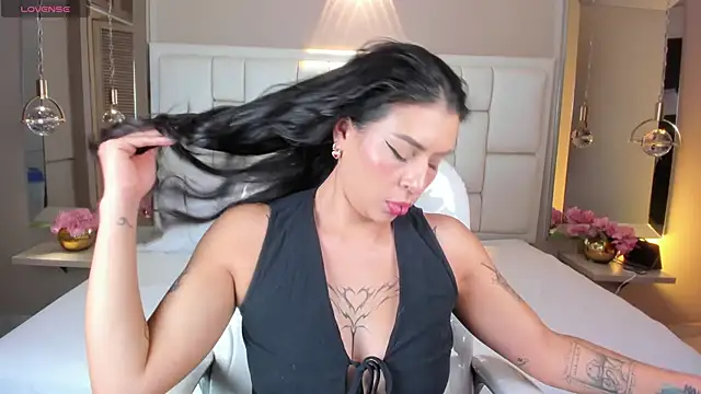 Snapshot of JessyEvans chatting on 16, 12, 2025 JessyEvans online show from 16, 12, 2025