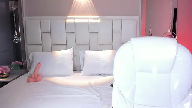 Snapshot of JessyEvans chatting on 18, 12, 2025 JessyEvans online show from 18, 12, 2025