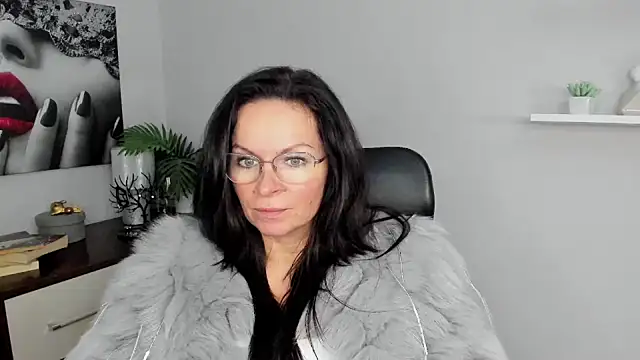 HelenLuxx online show from 22, 1, 2025