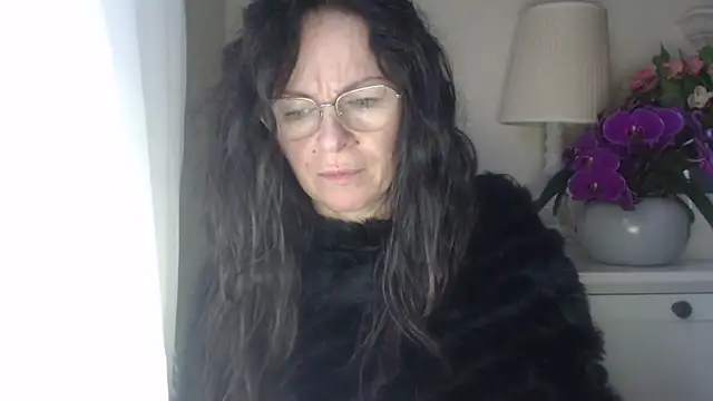 HelenLuxx online show from 24, 10, 2025