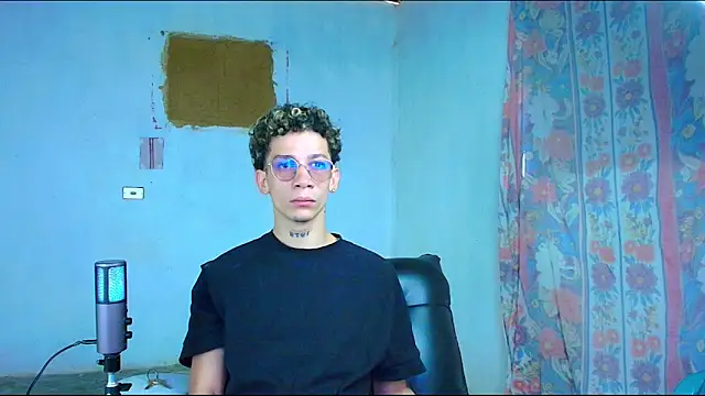 Snapshot of mateodeamjo chatting on 8, 2, 2026 mateodeamjo online show from 8, 2, 2026