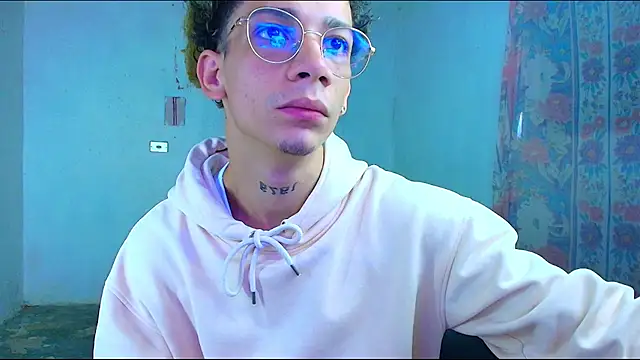 Snapshot of mateodeamjo chatting on 9, 2, 2026 mateodeamjo online show from 9, 2, 2026