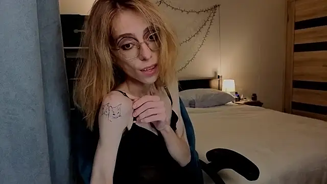 amber quell here online show from 18, 9, 2025