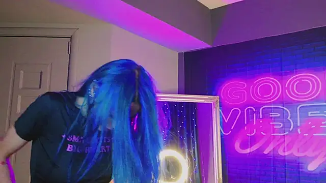 AriaVoss online show from 7, 12, 2024