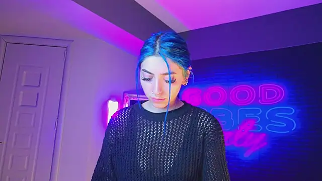 AriaVoss online show from 12, 12, 2024