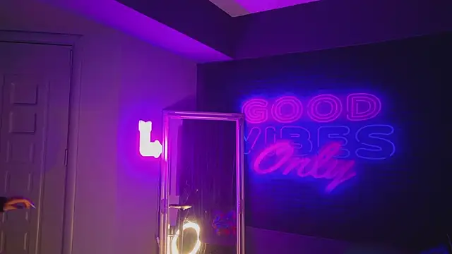 AriaVoss online show from 28, 12, 2024