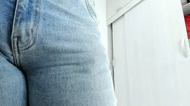 Amelia Debora Antonella online show from 3, 2, 2026