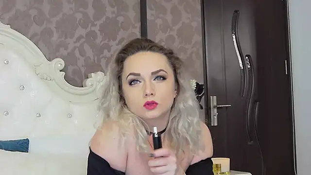 EllianaReese online show from 12, 2, 2025