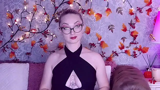 EllianaReese online show from 17, 10, 2025