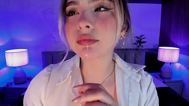 SamantaBone online show from 25, 1, 2025