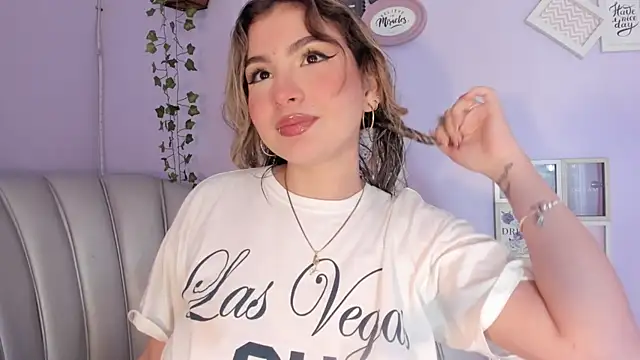 SamantaBone online show from 3, 3, 2025