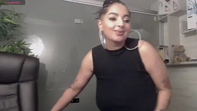 BustyAllyy online show from 4, 3, 2025