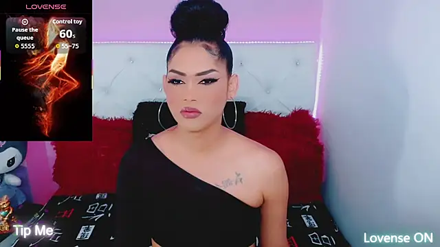 Snapshot of Amanda_bigx chatting on 8, 11, 2025 Amanda bigx online show from 8, 11, 2025