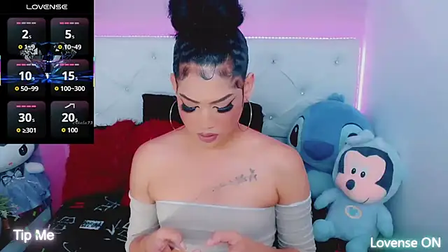 Snapshot of Amanda_bigx chatting on 15, 11, 2025 Amanda bigx online show from 15, 11, 2025