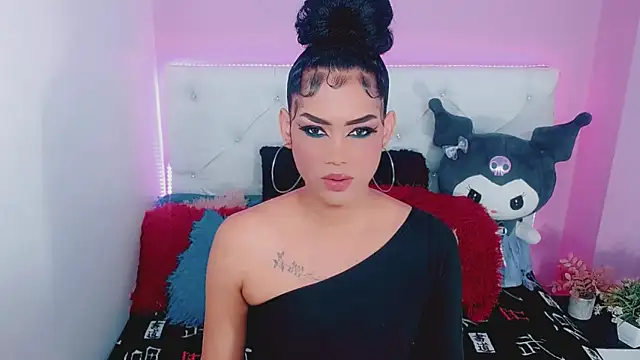 Snapshot of Amanda_bigx chatting on 14, 12, 2025 Amanda bigx online show from 14, 12, 2025