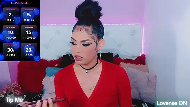 Snapshot of Amanda_bigx chatting on 14, 12, 2025 Amanda bigx online show from 14, 12, 2025