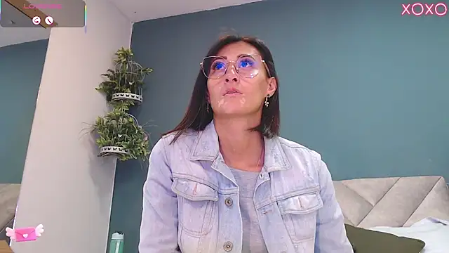 SharisWillian online show from 25, 10, 2025