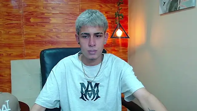 Bastiaan 28 online show from 25, 12, 2024