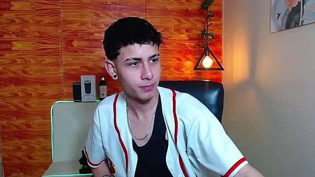 Bastiaan 28 online show from 23, 1, 2025