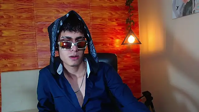 Bastiaan 28 online show from 18, 2, 2025