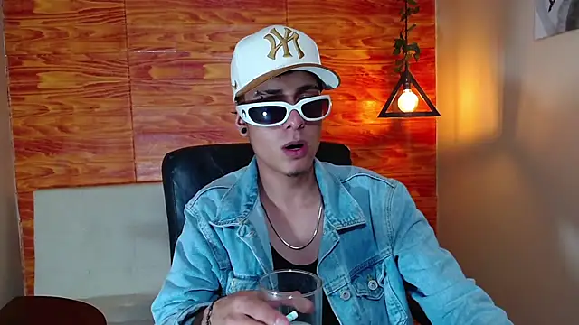 Bastiaan 28 online show from 19, 2, 2025