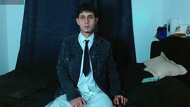 Bastiaan 28 online show from 22, 11, 2025