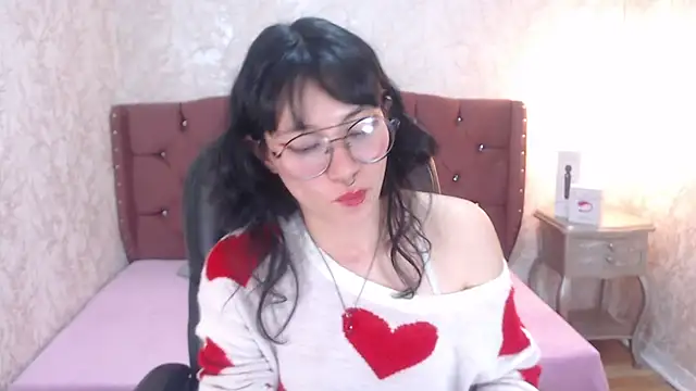 Snapshot of charlottemoonxz chatting on 13, 2, 2025 charlottemoonxz online show from 13, 2, 2025