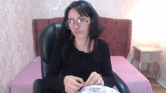 Snapshot of charlottemoonxz chatting on 6, 3, 2025 charlottemoonxz online show from 6, 3, 2025