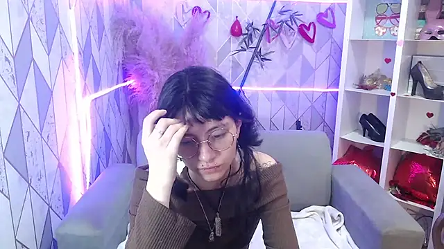 Snapshot of charlottemoonxz chatting on 6, 10, 2025 charlottemoonxz online show from 6, 10, 2025