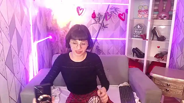 Snapshot of charlottemoonxz chatting on 11, 11, 2025 charlottemoonxz online show from 11, 11, 2025