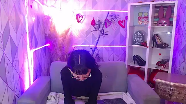 Snapshot of charlottemoonxz chatting on 13, 11, 2025 charlottemoonxz online show from 13, 11, 2025