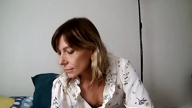 Snapshot of anechka1 chatting on 2, 5, 2026 anechka1 online show from 2, 5, 2026
