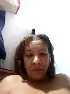 Snapshot of Surreyaa chatting on 12, 11, 2025 Surreyaa online show from 12, 11, 2025