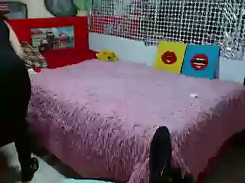 Snapshot of CaroMasha chatting on 8, 1, 2025 CaroMasha online show from 8, 1, 2025