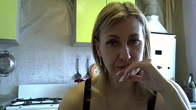 AshleyXHoney online show from 18, 3, 2025